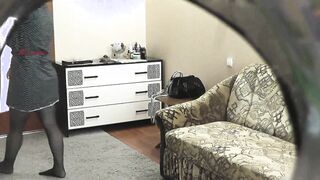 Wife called neighbor in kitchen fix kettle when husband is away. He fucked pussy doggystyle on bed in bedroom and cumshot